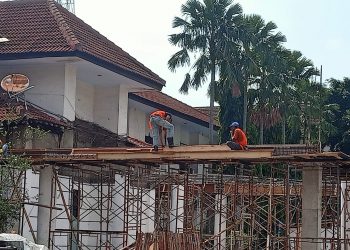 Renovasi Kantor Walikota Cilegon Abaikan Keselamatan Kerja