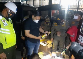 Polres Pandeglang Amankan Ratusan Botol Miras