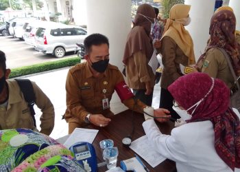 Semarak HUT Kabupaten Serang, Pejabat Pemkab hingga PSKS Donor Darah