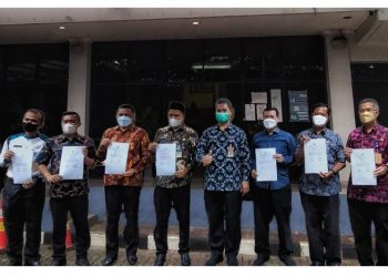 Pejabat Eselon III/IV Dindikbud Tandatangani Perkin