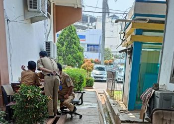 Lapor Ibu Bupati, Ada Pegawai Asyik Main Ludo Saat Jam Kerja