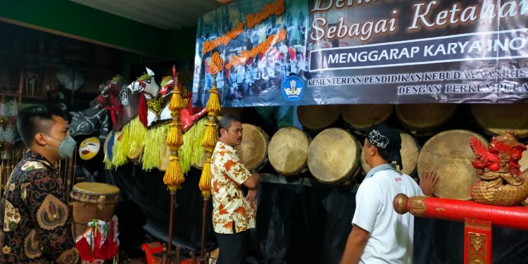 Kadindikbud Semangati Sanggar untuk Lestarikan Budaya