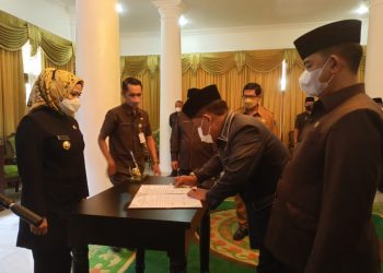Tatu Lantik Enam Pejabat Eselon II, Ini Daftarnya