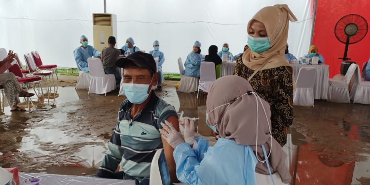Vaksinasi Dua Daerah Dikebut