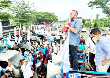 Soal UMP 2022: Buruh Minta Naik, WH Ikuti Aturan