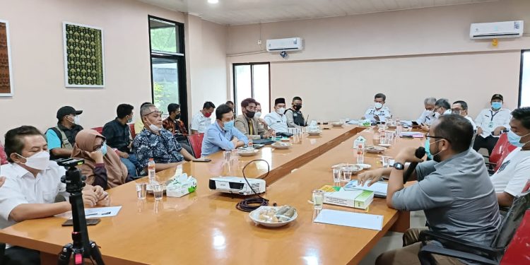 Dinilai Cemari Lingkungan, PT SLI  dan Warga Lakukan Mediasi