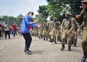Pembaretan Anggota Baru Pol PP bergaya Militerisme Dikecam