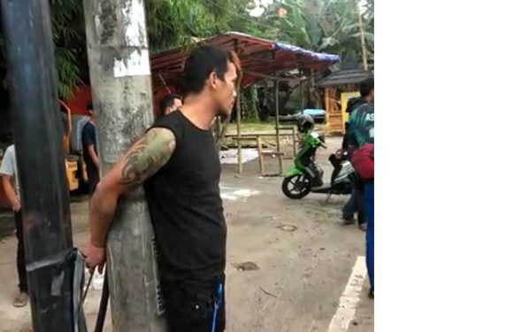 Maling Speaker Diikat di Tiang Listrik