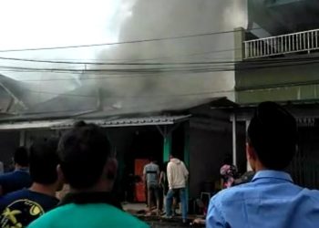 4 Ruko di Pasar Sukajadi Terbakar