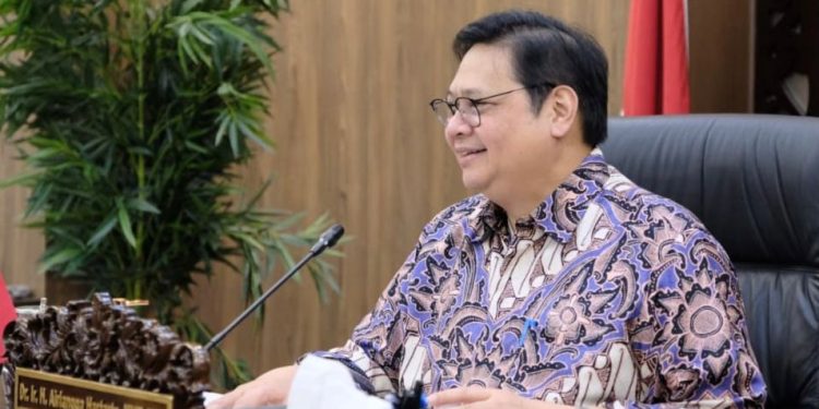 Menko Airlangga: Bantuan Tunai PKL dan Warung Diperluas Hingga 212 Kabupaten Kota