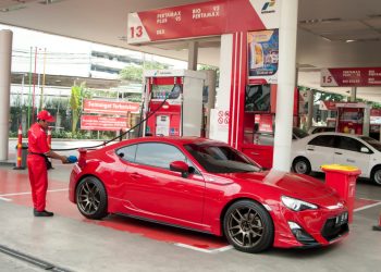 Mulai 1 April Harga Pertamax Rp 12.500 per Liter