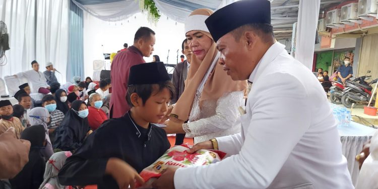 Jelang Ramadan, PT Hidas Bagikan Dua Ton Beras ke Warga