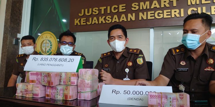 Terpidana Korupsi JLS Cilegon Serahkan Uang Rp885 Juta