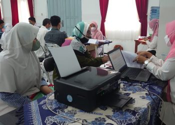Warga Cilegon Berbondong-bondong Daftar Sekolah di Hari Pertama PPDB