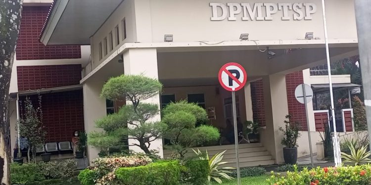 Warga Desak Izin Holywings Dicabut, Ini Kata Kepala DPMPTSP Tangerang