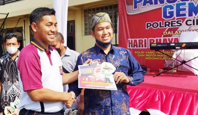 Guru Ngaji ‘Ditraktir’ Balik Nama BPKB