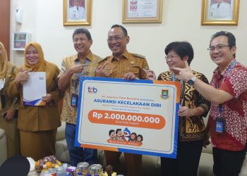 200 Guru di Cilegon Dapat Asuransi Kecelakaan Gratis