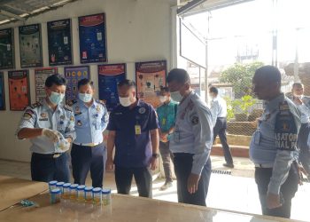 Perangi Narkoba, Lapas Serang Lakukan Tes Urine Mendadak kepada Seluruh Pegawai