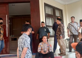 Minta Dibangun SMA Negeri, Forum RW Pasar Kemis Datangi Kantor Gubernur