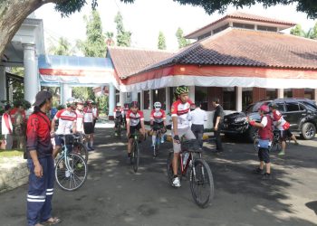 17 Atlet Sepeda Parade Merdeka Gowes Jakarta–Tanjung Lesung