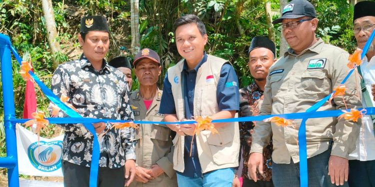 Rayakan HUT RI, YBM BRIlian Resmikan Jembatan Permanen Mekarsari Cihara