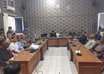 Keukeuh Ingin Pilkades Citorek Timur Ditunda, Kasepuhan Temui DPRD Lebak