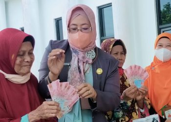 86.886 Warga Terima BLT BBM, Kadinsos Pandeglang Pastikan Bantuan Tepat Sasaran