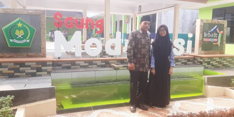 Euis Salsa Permatasari Siswa MTsN 4 Lebak Raih Emas OSPAN 2022
