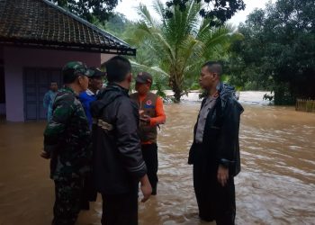Hujan Deras, Ratusan Rumah di Lima Kecamatan di Lebak Terendam Banjir