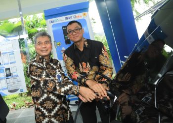 Jadi Akselerator Pengurangan Emisi Karbon, BRI bersama PLN Resmikan SPKLU di Jakarta 