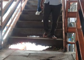 JPO di Kota Cilegon yang rusak.