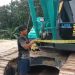 Dinilai Melawan Hukum, Pekerja Tambang Ilegal di Mancak Copot Segel dan Beroperasi Lagi