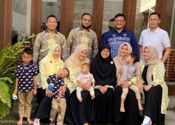 Mom’s Haraya Rosary, Kenal Banyak Orang Lewat Organisasi