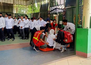 Anggota PPS Kecamatan Kramatwatu Pingsan Saat Pelantikan