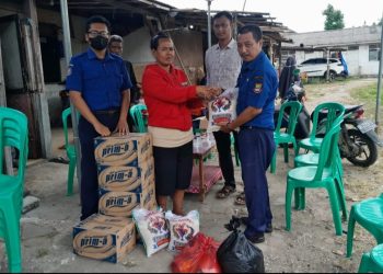 BPBD Kabupaten Tangerang Berikan Bantuan ke Korban Gangster, Ibu Korban: Alhamdulilah, Ini Bermanfaat Buat Malam Tahlilan