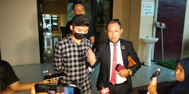 Merasa Dicemarkan Nama Baiknya, Rozy Zay Hakiki, Pria yang Viral Karena Dikabarkan Selingkuh dengan Mertua Diperiksa Polda Banten