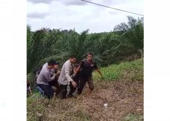 Diduga Depresi, Pria di Lebak Tusuk Tubuh Sendiri Hingga Berceceran Darah