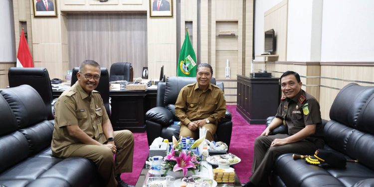 Leonard Eben Pamit ke Al Muktabar: Kejaksaan Hadir untuk Awasi Pembangunan