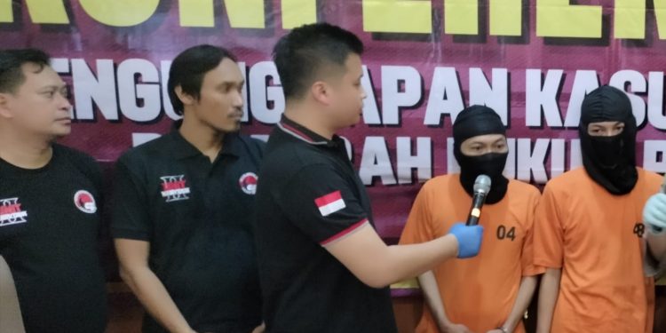 Kakak Adik Asal Ranjeng Kecamatan Ciruas Ditangkap Petugas Satresnarkoba Polres Serang