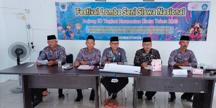 19 SD Ikut FLS2N Tingkat Kecamatan Cisata