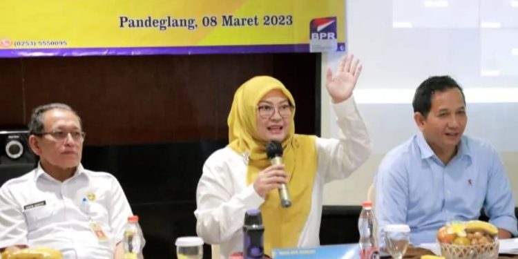 BPR Berkah Berikan Dividen ke Pemkab Pandeglang Rp4,3 Miliar