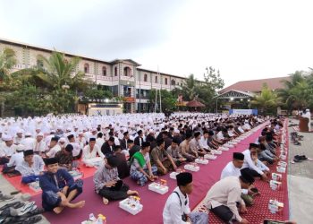 Puluhan Ulama di Banten Buka Puasa Bersama Ribuan Santri Darel Azhar