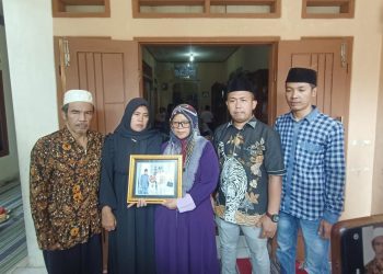 Keluarga Kades Curuggoong Minta Pelaku Pembunuhan Dihukum Mati