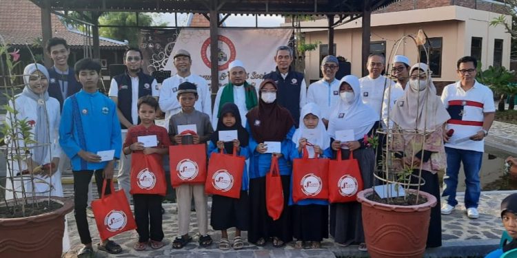 Komunitas Jaserco Gelar Bukber dan Bakti Sosial