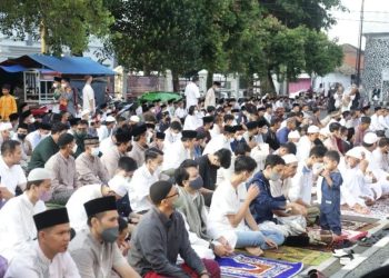 Sambut Hari Raya Idul Fitri Disunahkan Mandi dan Memakai Wangi-wangian