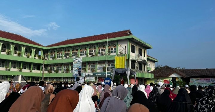 Shalat Ied di Perguruan Al Azhar Serang, Dr Syamsudin: Perbedaan Itu Sunatullah, Bukan untuk Diperdebatkan