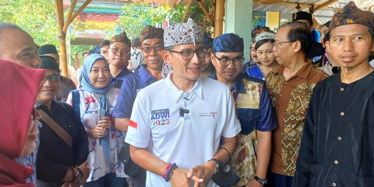 Sandiaga Uno Soroti Kelayakan Bus Wisata yang Kecelakaan di Tegal
