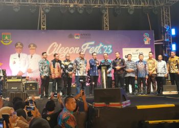 Disambut Meriah Masyarakat, Wali Kota Helldy Resmi Buka Cilegon Fest 23