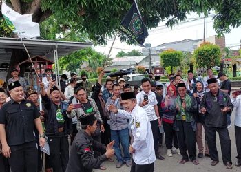 Puluhan Pendekar Iringi Pendaftaran Bacaleg PBB Kota Serang