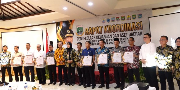 Terkait Pengelolaan Keuangan, Pemprov Banten Evaluasi Pemerintah Kabupaten dan Kota